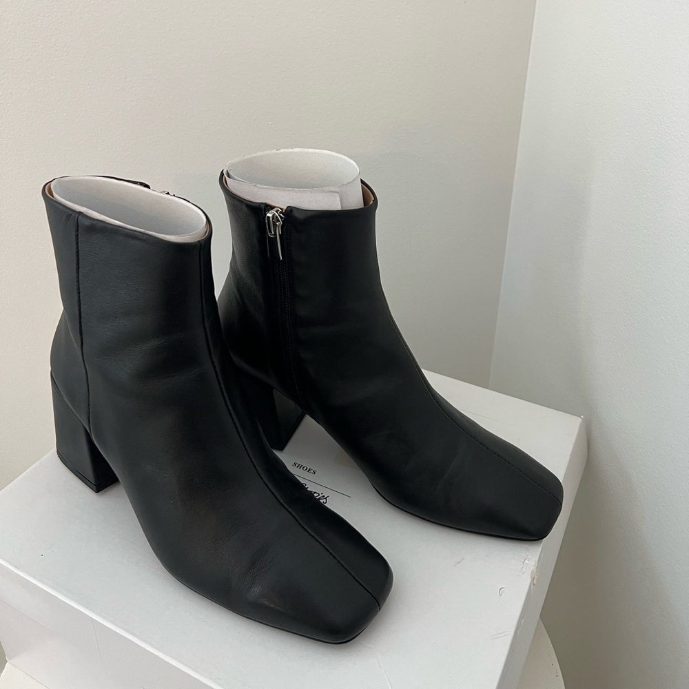New & Other Stories Leather boots